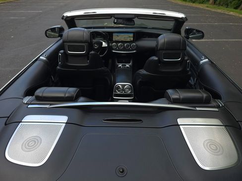Used 2017 Mercedes-Benz S 550 Cabriolet image 25