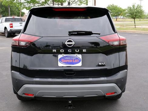 Used 2022 Nissan Rogue SV image 12