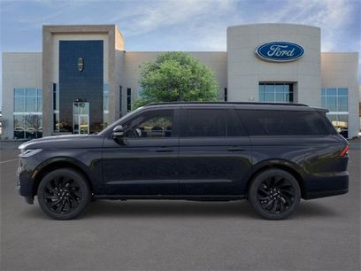 New 2025 Lincoln Navigator L Reserve w/ Jet Appearance Package