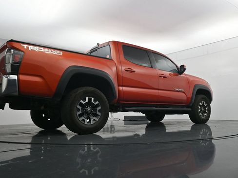 Used 2016 Toyota Tacoma TRD Off-Road w/ Towing Package AWD/4WD image 23