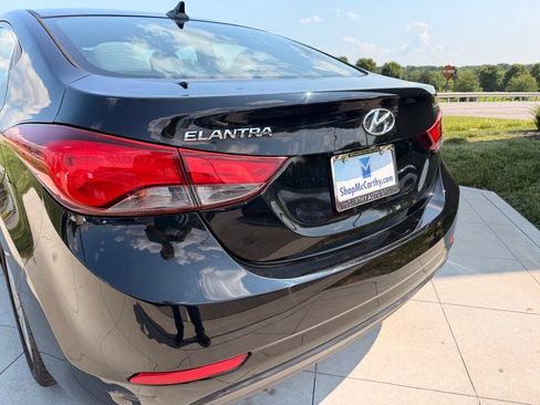 Used 2014 Hyundai Elantra SE w/ Option Group 02 FWD image 22