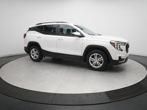 Used 2024 GMC Terrain SLE w/ Driver Convenience Package AWD/4WD image 34