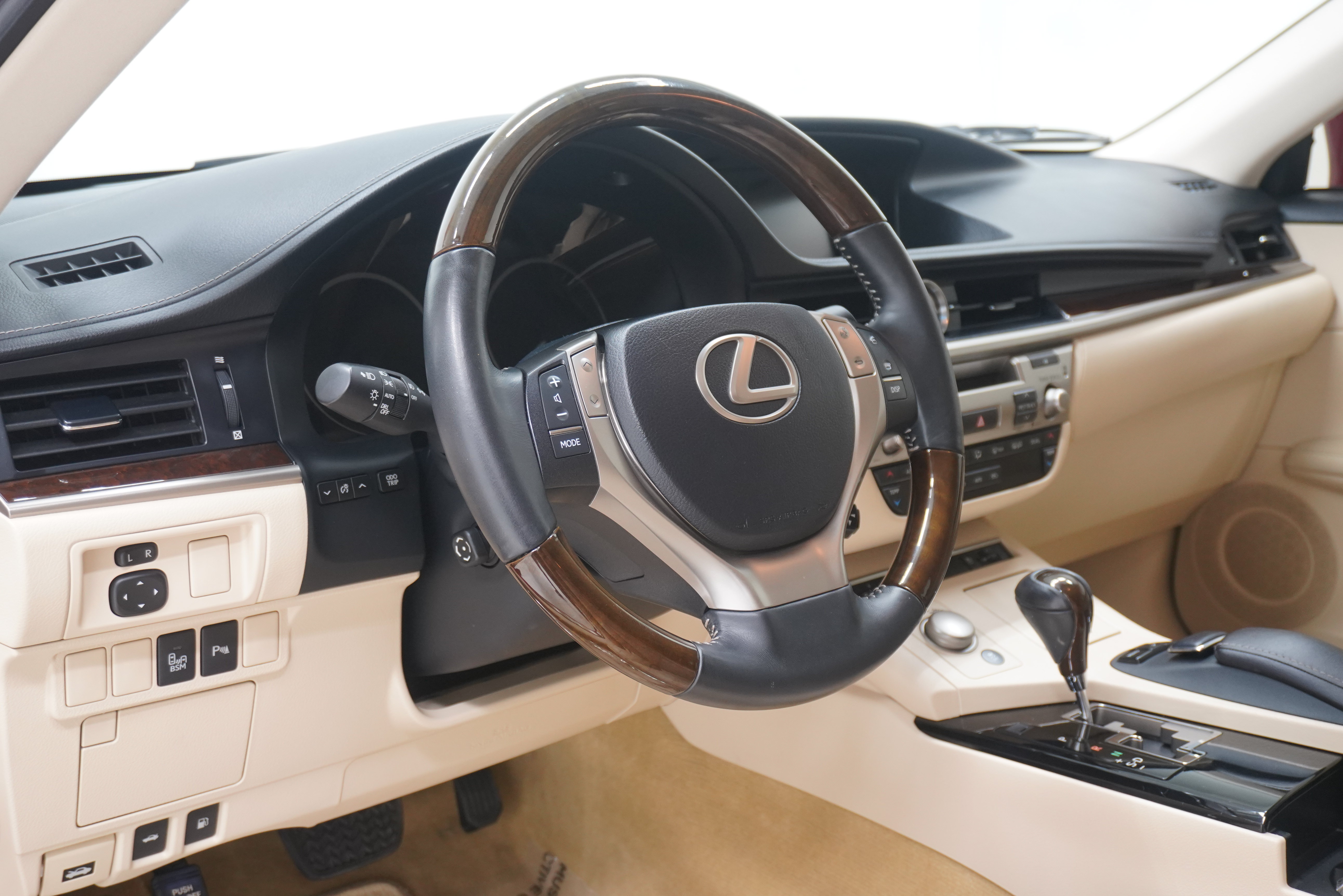 Used 2013 Lexus ES 350 w/ Luxury Pkg FWD image 10
