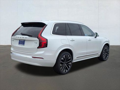 New 2026 Volvo XC90 T8 Plus w/ Protection Package AWD/4WD image 2
