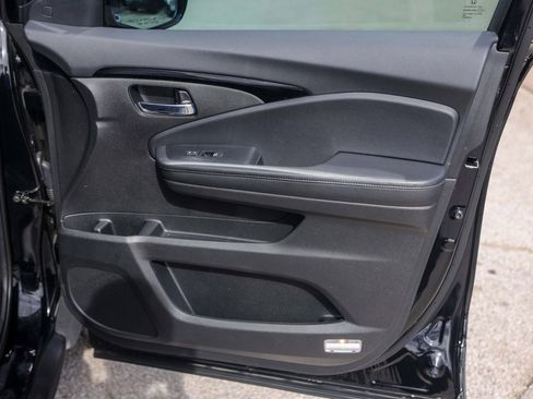 Used 2022 Honda Pilot Touring image 30