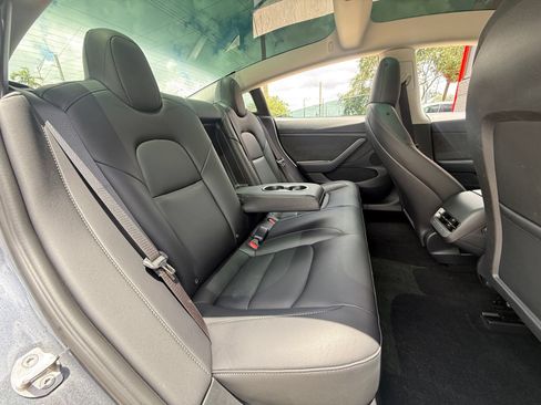 Used 2023 Tesla Model 3 Standard Range RWD image 16
