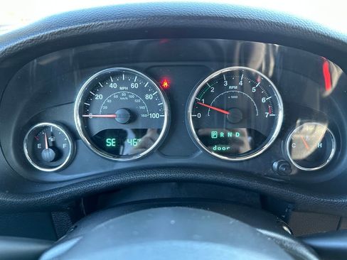 Certified 2018 Jeep Wrangler Sahara w/ Dual Top Group image 11