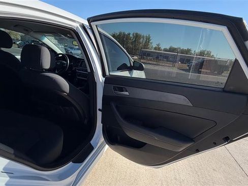 Used 2018 Hyundai Sonata SEL image 16