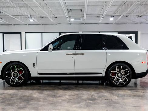 Used 2022 Rolls-Royce Cullinan Black Badge AWD/4WD image 85