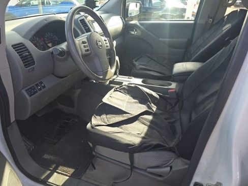 Used 2017 Nissan Frontier SV w/ SV Value Truck Package image 7