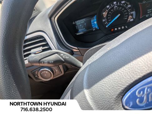 Used 2020 Ford Fusion SE FWD image 28