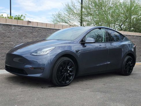 Used 2023 Tesla Model Y Long Range AWD/4WD image 4