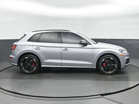 Used 2020 Audi SQ5 Premium Plus w/ Premium Plus Package AWD/4WD image 2