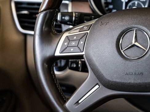 Used 2015 Mercedes-Benz ML 350 2WD w/ Premium 1 Package image 16