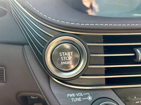Used 2020 Lexus LS 500 w/ Interior Upgrade Package RWD image 20