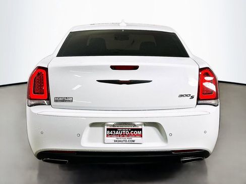 Used 2022 Chrysler 300 S image 6