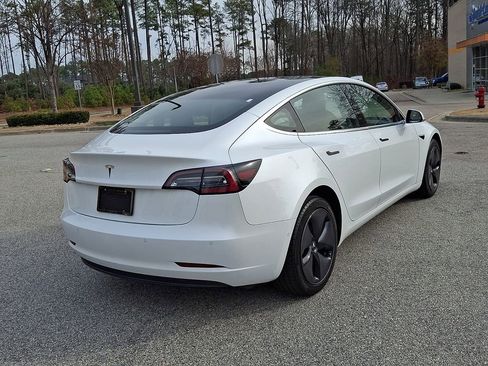 Used 2019 Tesla Model 3 Mid Range image 6