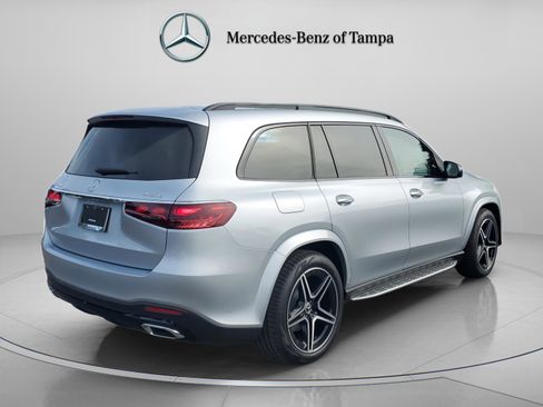Used 2026 Mercedes-Benz GLS 450 4MATIC image 4
