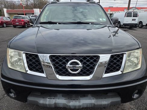 Used 2005 Nissan Frontier LE w/ (J01) Sunroof Pkg image 3