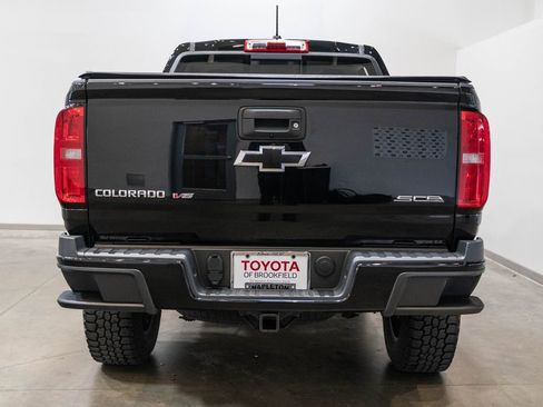 Used 2017 Chevrolet Colorado Z71 image 9