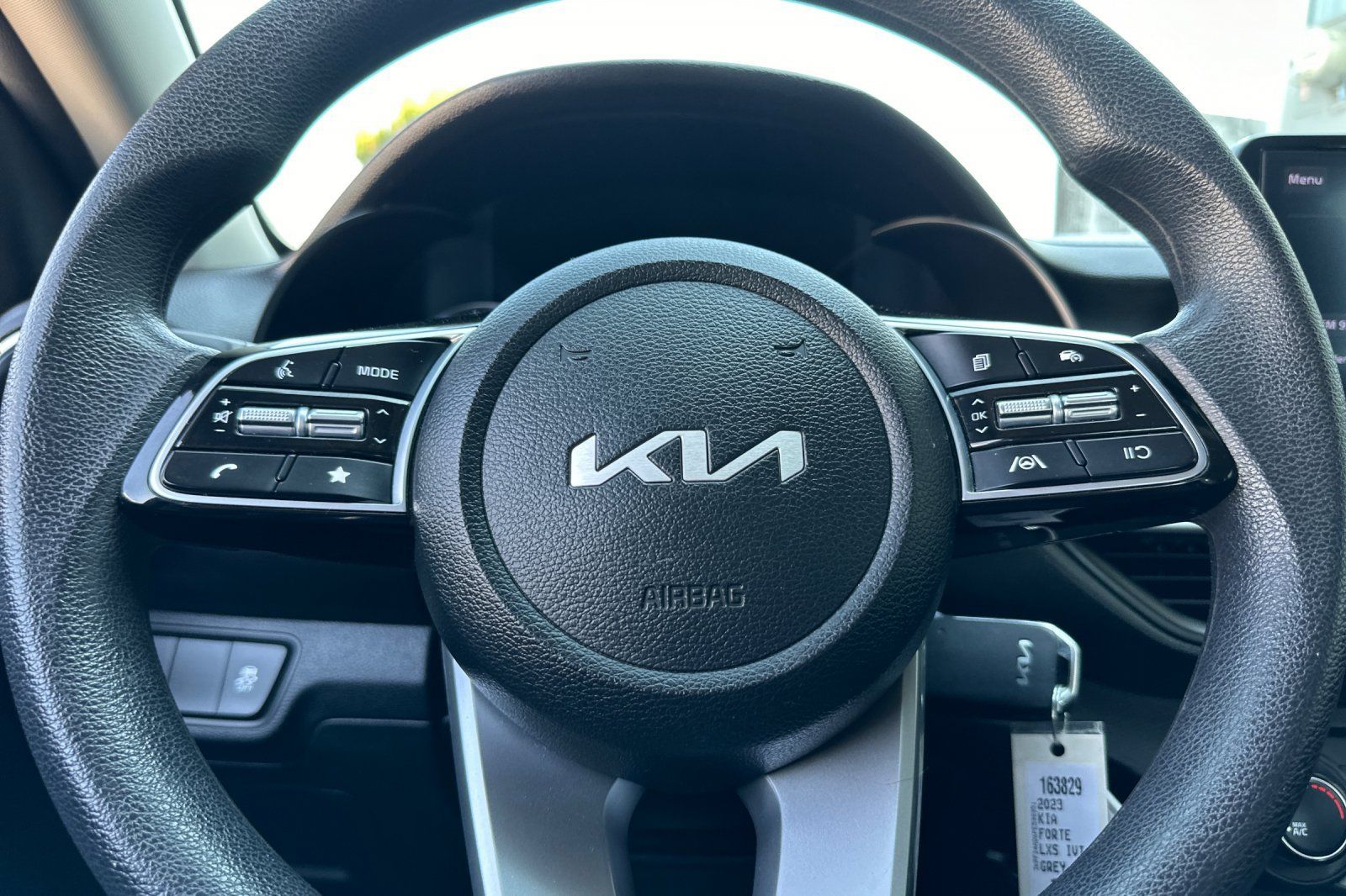 Used 2023 Kia Forte LXS FWD image 22