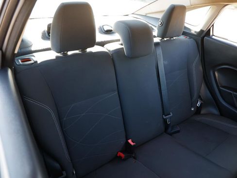 Used 2015 Ford Fiesta SE image 14