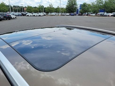 New 2025 Nissan Kicks SR w/ SR Premium Package image 13