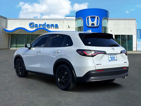 New 2027 Honda HR-V Sport image 4