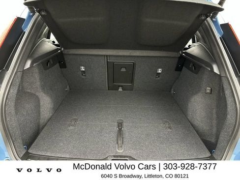 Certified 2024 Volvo XC40 B5 Plus w/ Protection Package Premier AWD/4WD image 24