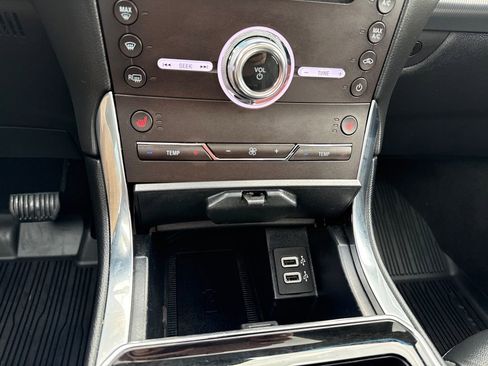 Used 2019 Ford Edge Titanium w/ Cold Weather Package image 30