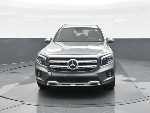 Used 2022 Mercedes-Benz GLB 250 4MATIC image 2