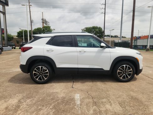 Certified 2024 Chevrolet TrailBlazer LT FWD image 5
