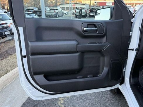 New 2025 GMC Sierra 1500 Pro image 9