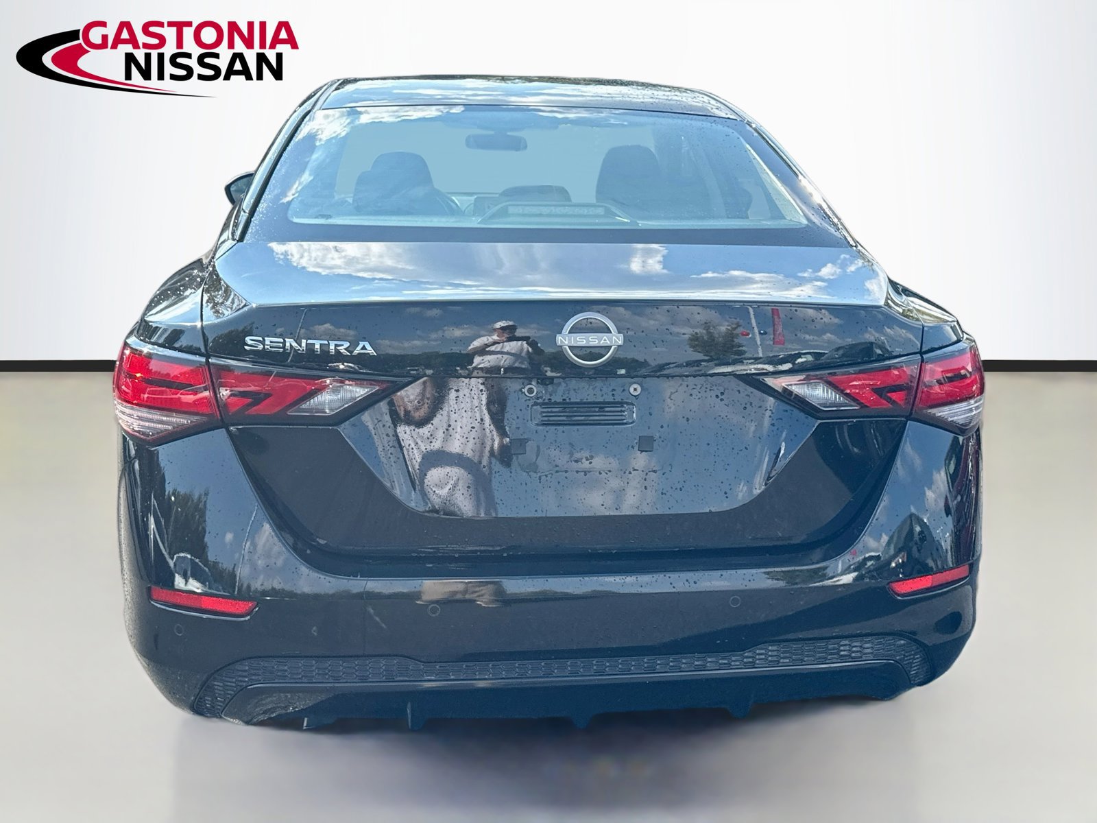 Used 2025 Nissan Sentra S FWD image 7