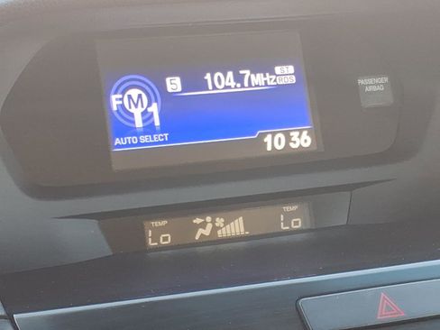 Used 2015 Acura ILX w/ Premium Package image 16