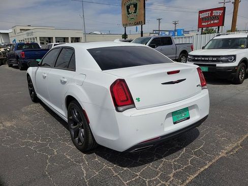 Used 2023 Chrysler 300 S RWD image 5