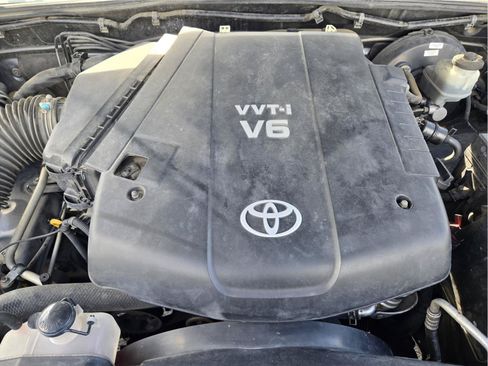 Used 2010 Toyota Tacoma PreRunner RWD image 29