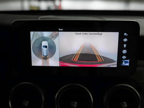 Certified 2021 Mercedes-Benz GLC 300 image 22