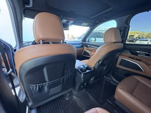 Used 2024 Kia Telluride EX X-Line image 17
