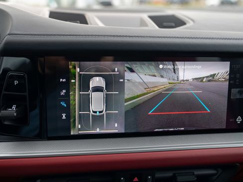 New 2026 Porsche Cayenne image 18