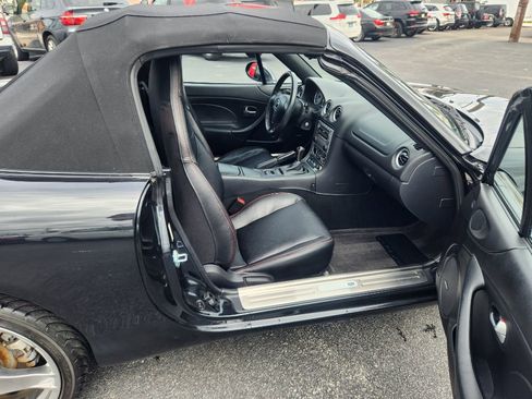 Used 2005 MAZDA MX-5 Miata MAZDASPEED image 28