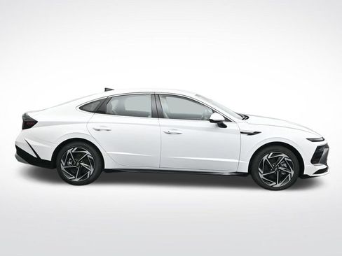 New 2026 Hyundai Sonata SEL FWD image 7