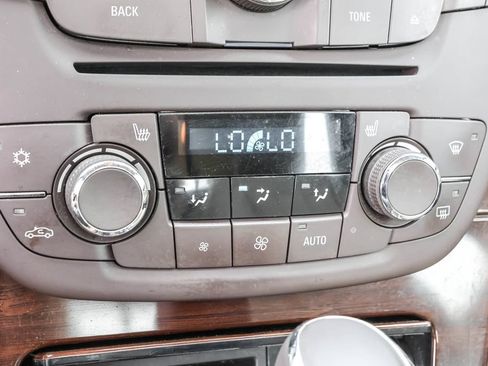 Used 2011 Buick Regal CXL Turbo w/ TO7 Preferred Equipment Group FWD image 25