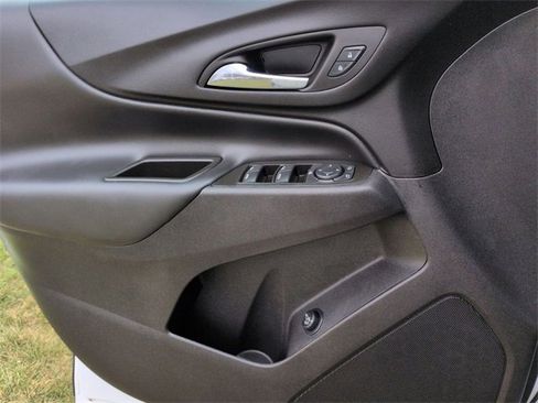 Used 2024 Chevrolet Equinox LT w/ LPO, Floor Liner Package image 21