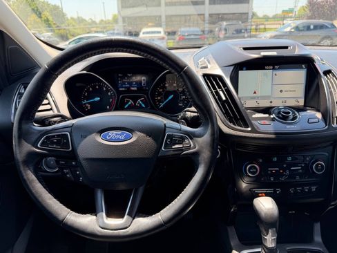 Used 2018 Ford Escape Titanium w/ Ford Safe & Smart Package AWD/4WD image 17