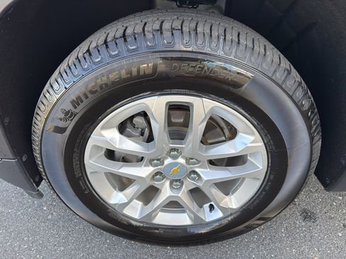 Used 2020 Chevrolet Traverse RS image 38