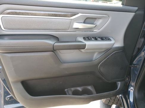 Used 2019 RAM 1500 Big Horn AWD/4WD image 11