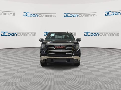 Used 2022 GMC Sierra 1500 SLT w/ SLT Premium Plus Package AWD/4WD image 3