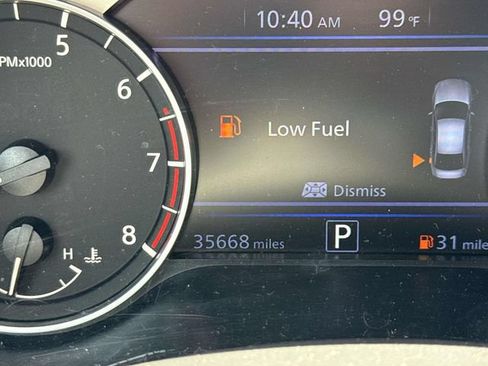 Used 2025 Nissan Altima 2.5 SV FWD image 33