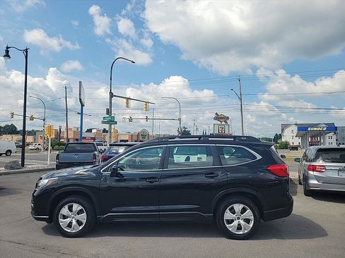 Used 2021 Subaru Ascent 8-Passenger AWD/4WD image 2